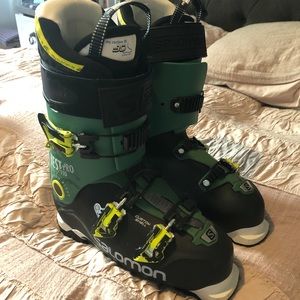 Salomon Ski Boots
